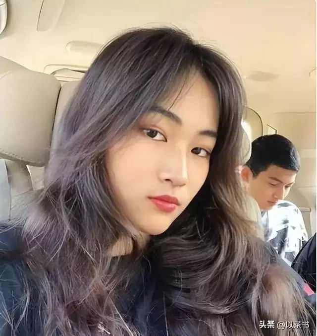 儿女都是报恩娃！景岗山一家高颜值高学历