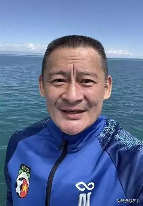 儿女都是报恩娃！景岗山一家高颜值高学历