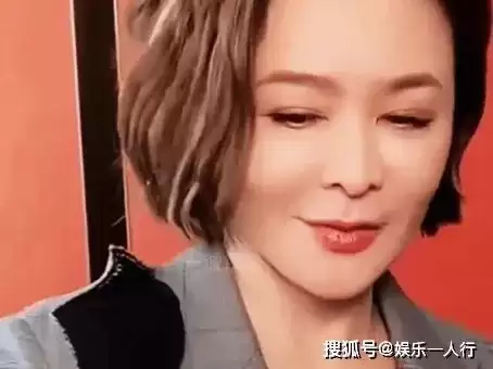 63岁关之琳素颜碾压小鲜肉！小17岁男友疑曝光