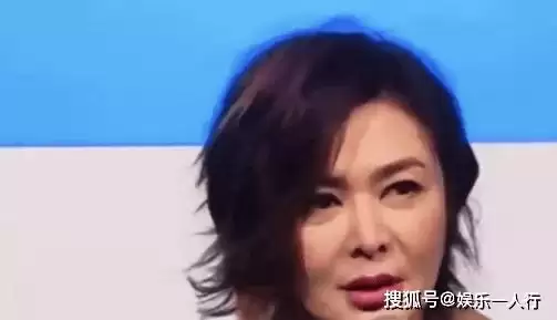 63岁关之琳素颜碾压小鲜肉！小17岁男友疑曝光