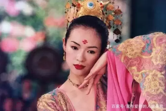 大学旧照曝光，17岁时的章子怡撩人心弦