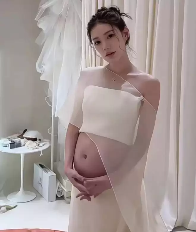 马筱梅首次公开孕肚！自曝生产全都自己安排