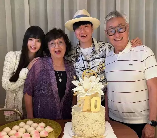 林俊杰被曝对七七一见钟情 两人已交往一年半