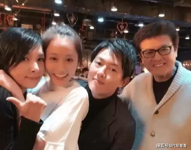 73岁三浦友和近况曝光！不住豪宅不靠儿孙