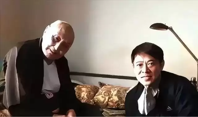 李连杰和利智合照公开，发现他们已老的难以想象