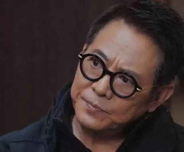 李连杰和利智合照公开，发现他们已老的难以想象