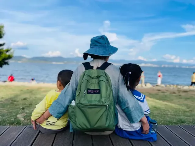 从“剩女”到“中女”，新世代中国女性改写自我叙事