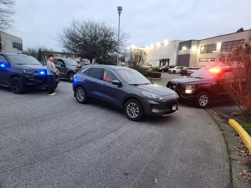 列治文非法网约车太猖獗    警突击检查还抓获暴力累犯