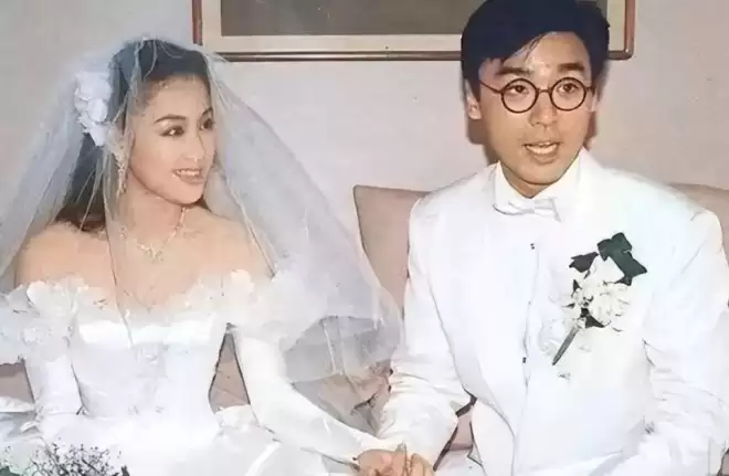 钟镇涛因前妻章小惠败光的体面，竟被21岁女儿找了回来