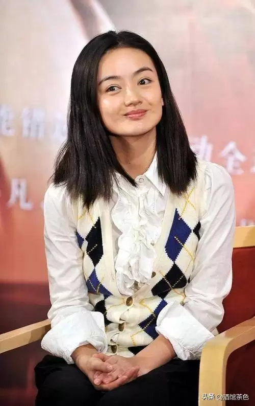 她出道20年不温不火，丈夫是上海百亿总裁