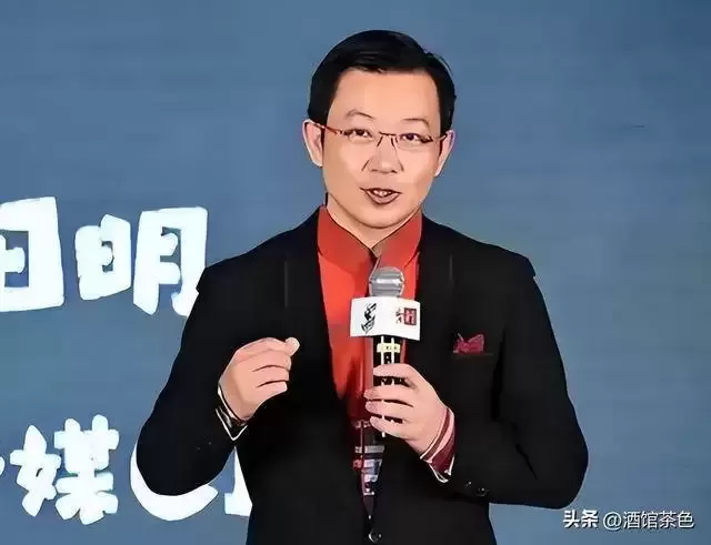 她出道20年不温不火，丈夫是上海百亿总裁