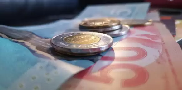 加拿大人正面临小费焦虑：90%的人认为现在小费金额过高