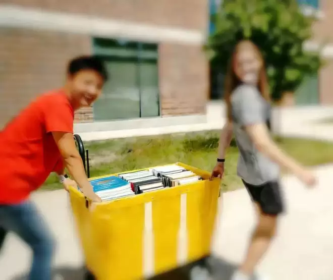 一个985博士的十年滑落：他如何被时代抛弃了