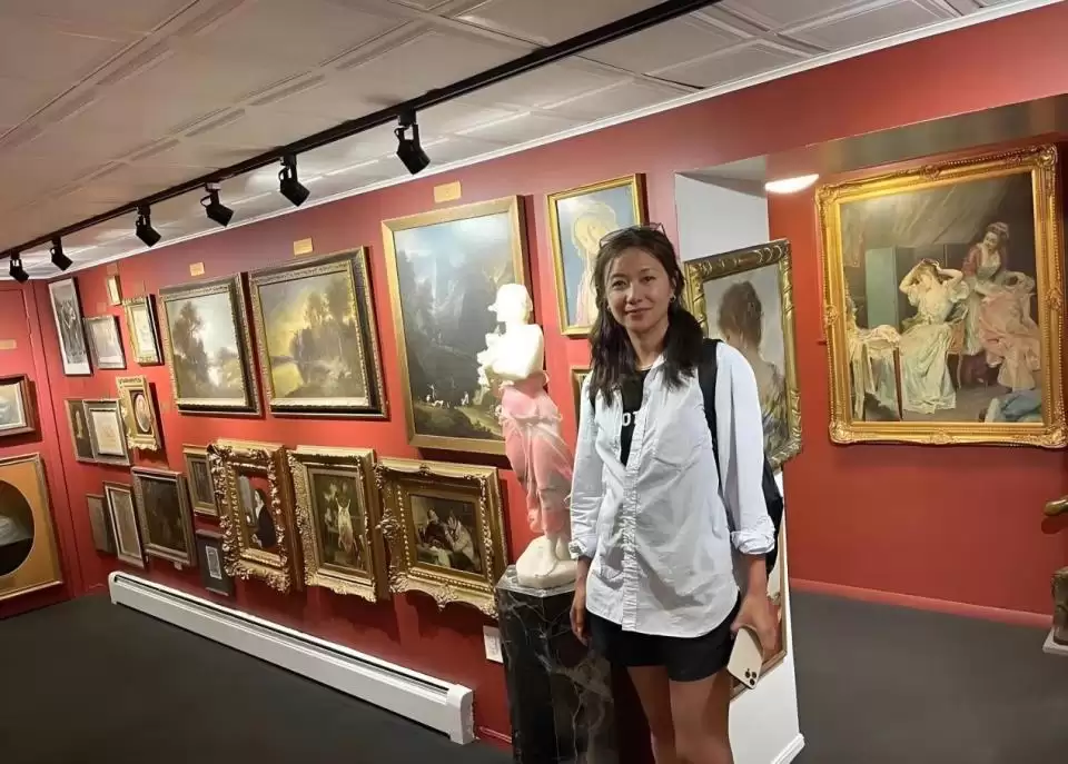 52岁徐静蕾美国超市被偶遇! 黄立行全白发陪逛