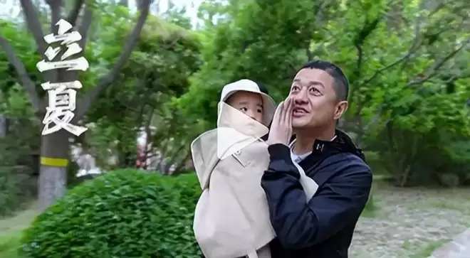 李亚鹏离婚后烦心事一堆：女儿大了管不了...