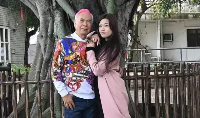 突发！TVB知名老戏骨自曝和未婚妻一同被捕