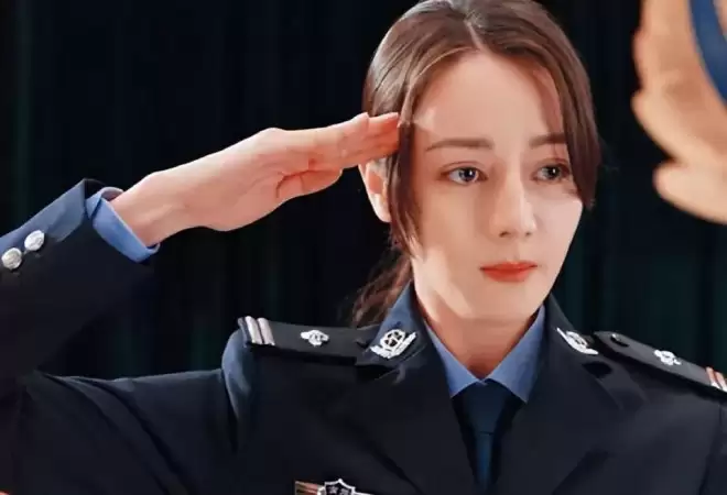 官方发布2025女星热度排名:刘亦菲第8,杨紫仅排第3,第一没争议