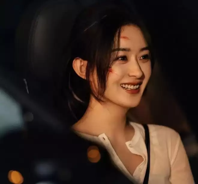 官方发布2025女星热度排名:刘亦菲第8,杨紫仅排第3,第一没争议