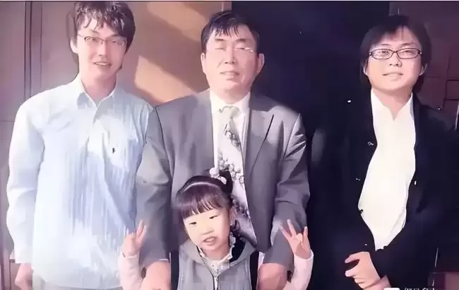 聂卫平去世，3婚有3子女，21岁小女儿发讣告