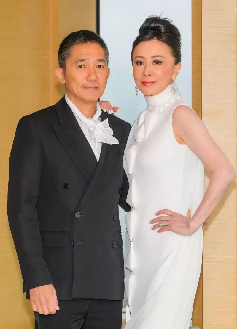 “没代表作” 刘嘉玲叹运气不如梁朝伟 网友这句话送暖