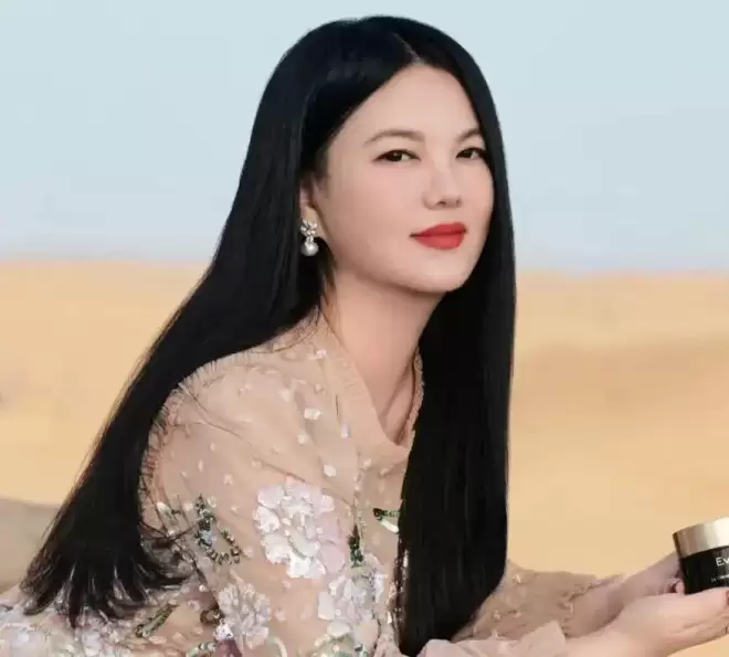 李湘账号被禁不到24小时，又牵扯出多位明星....