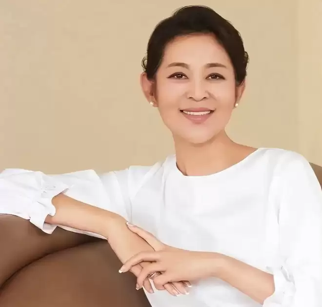 李湘账号被禁不到24小时，又牵扯出多位明星....