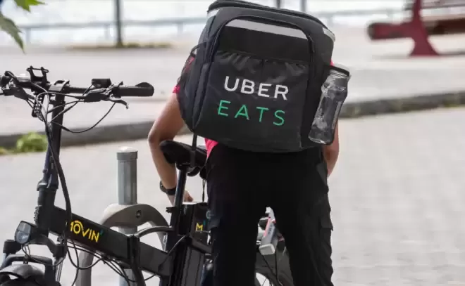 Uber Eats公布加拿大给小费最慷慨的城市名单：结果不出预料
