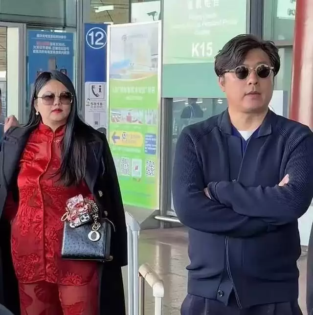 李湘被扒底朝天，高调炫富仅是冰山一角