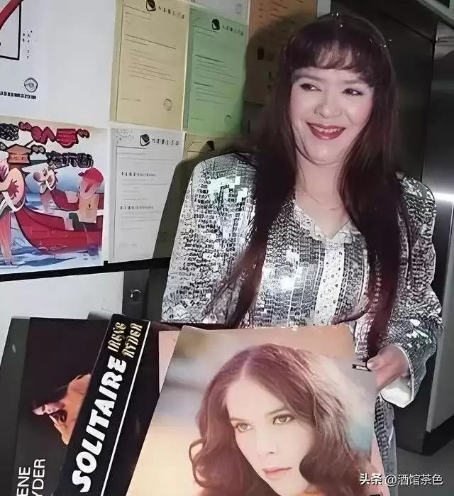 她是梁小龙前妻，曾遭毁容耗尽积蓄，75岁去世