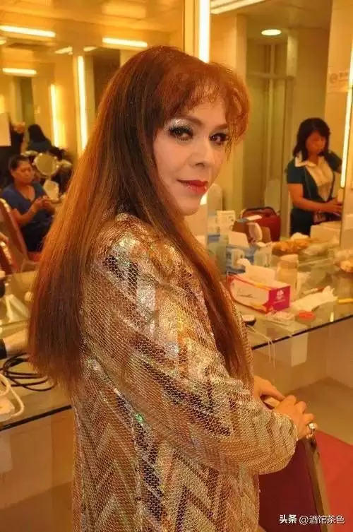 她是梁小龙前妻，曾遭毁容耗尽积蓄，75岁去世