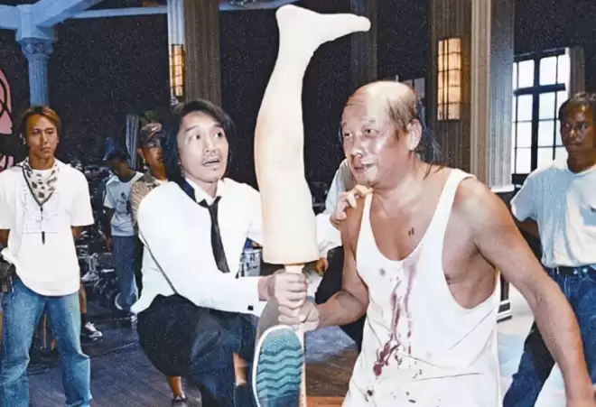 梁小龙一生太精彩！曾被封杀20年，公开承认出轨