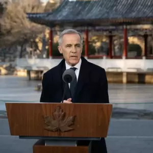 西方的那些明白人，要为“美帝国主义的崩溃”，提前找好后路了