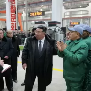 金正恩批官员无能 罕见当众怒斥罢免副总理