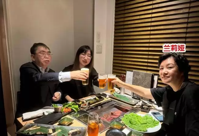 聂卫平家中装修高大上，孙子可爱，女儿戴18万表