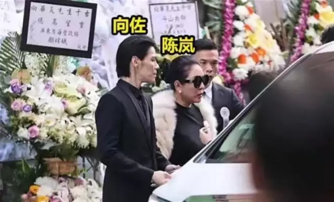 一场追悼会，揭穿了向华强夫妇在香港的真实地位