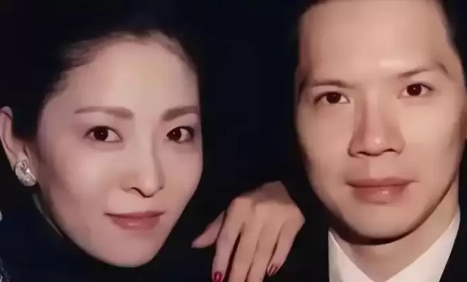 一场追悼会，揭穿了向华强夫妇在香港的真实地位