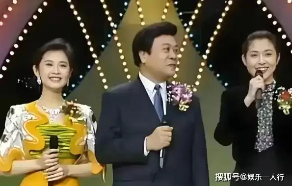 央视一姐拒家乡37年内幕曝光!离婚包裹藏催泪真相