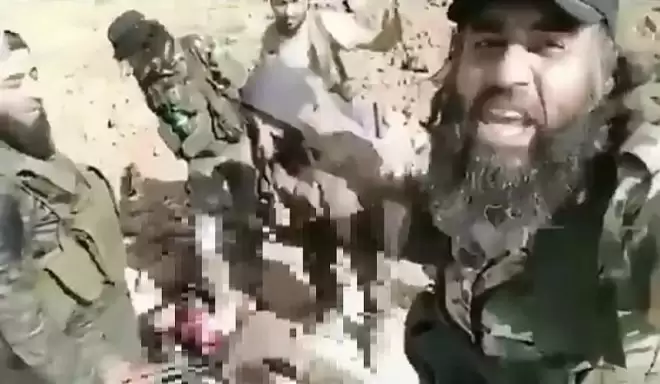 叙利亚库德族女兵遭残酷报复！受害画面引关注