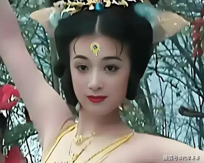 50岁金巧巧近况曝光!与吴启华分手后嫁影业巨头