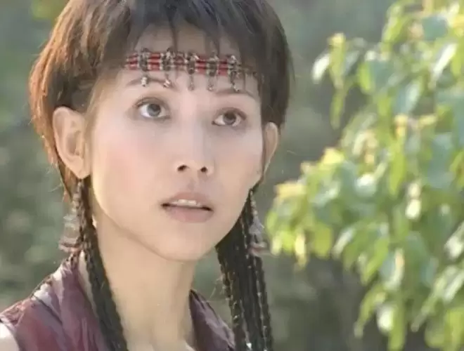 巅峰时期惊为天人,可惜花期太短,颜值很快就坍塌的5位女明星
