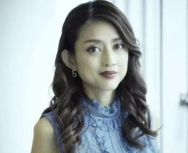 巅峰时期惊为天人,可惜花期太短,颜值很快就坍塌的5位女明星