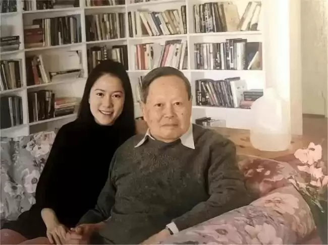 49岁翁帆官宣喜讯，太令人惊喜了