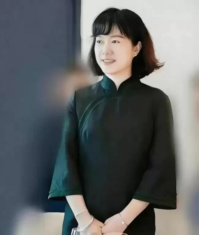 49岁翁帆官宣喜讯，太令人惊喜了