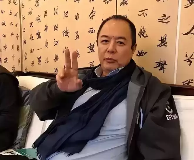 3个孩子8段感情，张铁林如今的下场怪不了别人