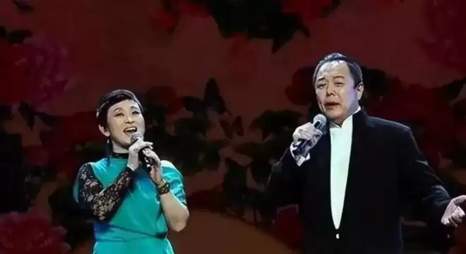 3个孩子8段感情，张铁林如今的下场怪不了别人