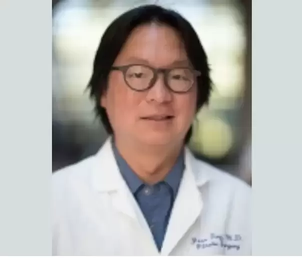 爱泼斯坦案，这位华裔医生出名了