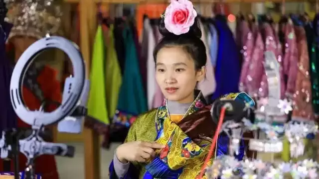 中国财政收入五年来首降:三个反直觉数据背后的结构变化