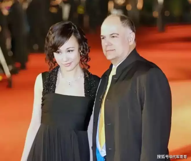 邬君梅透露丈夫已病逝！结婚近30年无儿无女