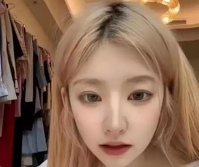 王思聪没想到！前女友断了财路后 女儿成摇钱树