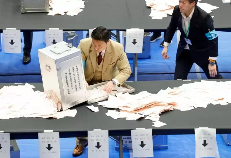 日本大选自民党大胜 有望取得318席 单独跨越2/3门槛